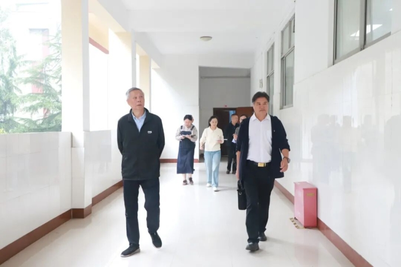 我校开展新生教学检查